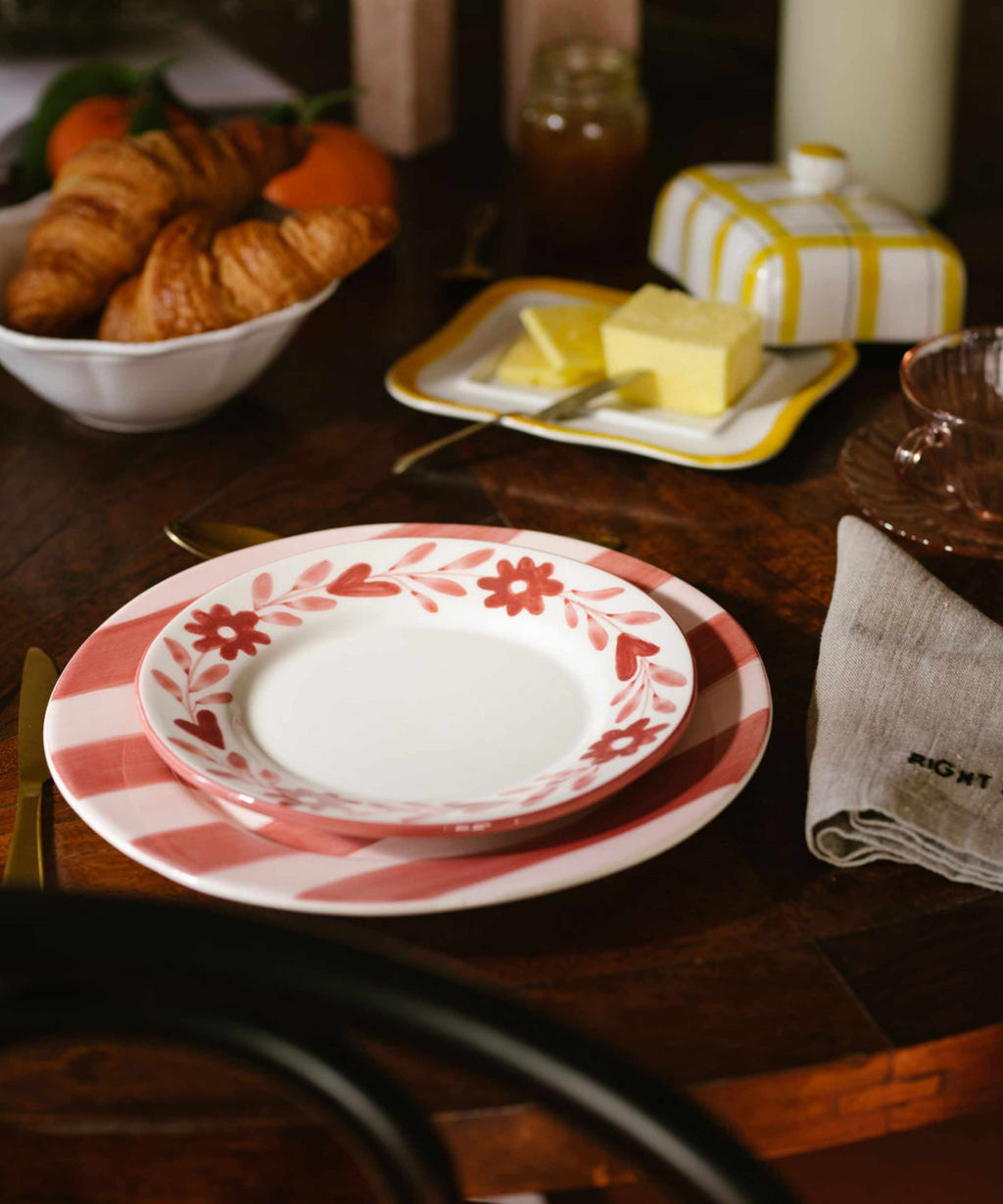 Lot de 4 Assiettes à Dessert Peintes à la Main | Fleurs Bordeaux